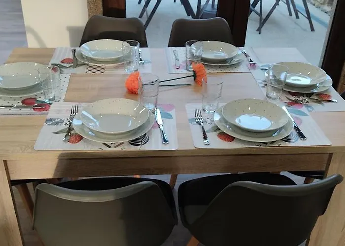Casa Río Cañón * Meis